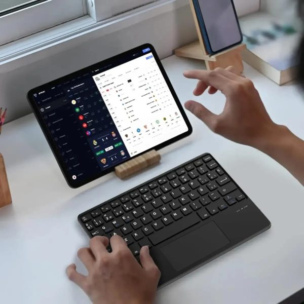 Teclado Inalambrico Negro 7in.
